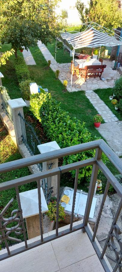 Lucic Guesthouse Τσέτινιε Εξωτερικό φωτογραφία