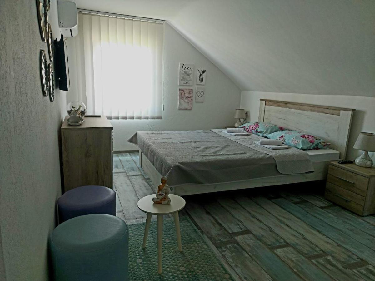Lucic Guesthouse Τσέτινιε Εξωτερικό φωτογραφία